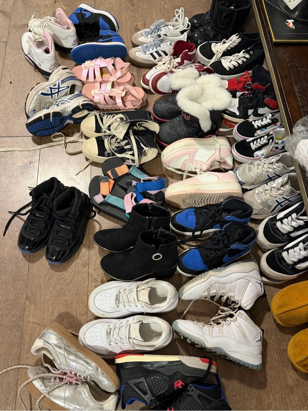 Kids shoes blow out SALE❗️❗️❗️❗️❗️